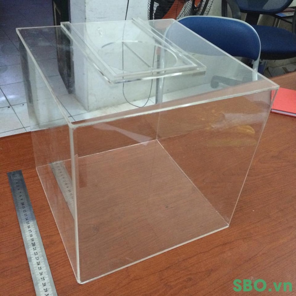 hop tu mica trung bay hộp tủ mica trung bày