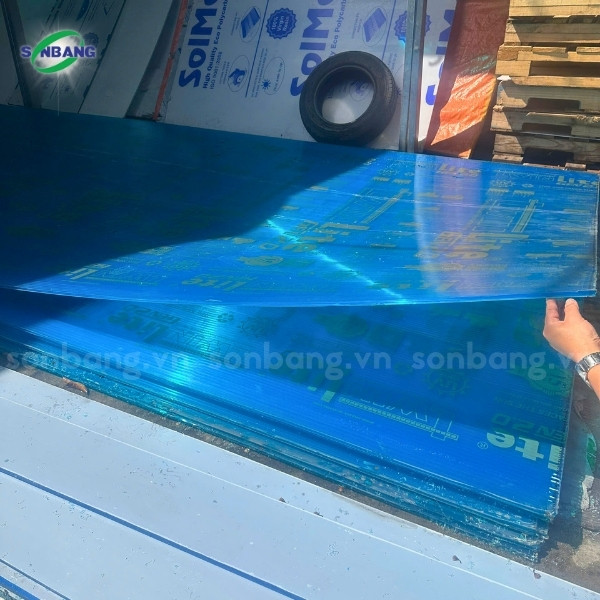 tam poly rong ruot twinlite gen 2 4 Tấm Poly rỗng Twinlite Gen 2.0 siêu nhẹ, chống tia UV