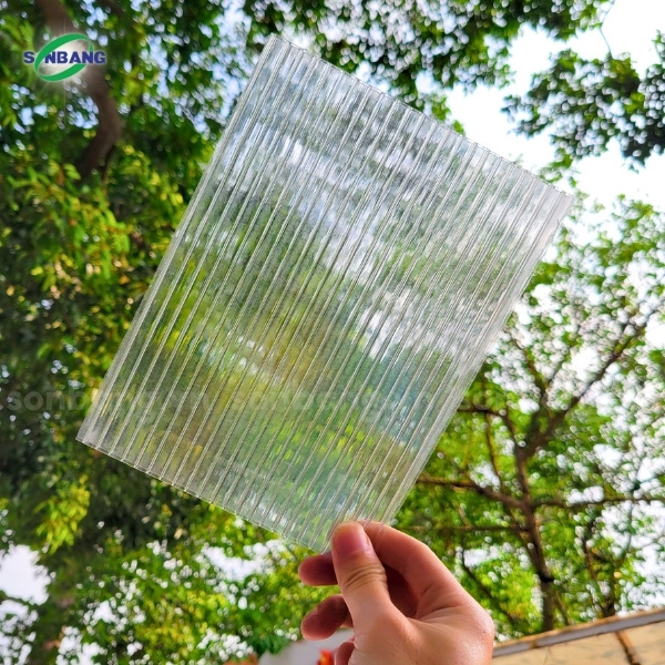 tam polycarbonate rong ruot solite 1 Tấm Polycarbonate rỗng ruột Solite lấy sáng