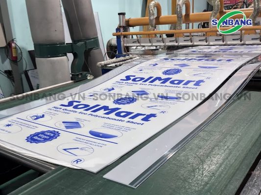 NHA MAY SOLMART 11 Polycarbonate Solmart được Sơn Băng nghiên cứu, sản xuất và phân phối độc quyền