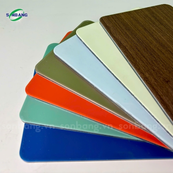 Tấm Alcotop FR với đa dạng màu sắc