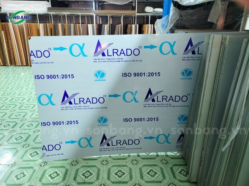 bang gia tam aluminium 4 Tấm nhôm ốp tường Alrado tại Sơn Băng