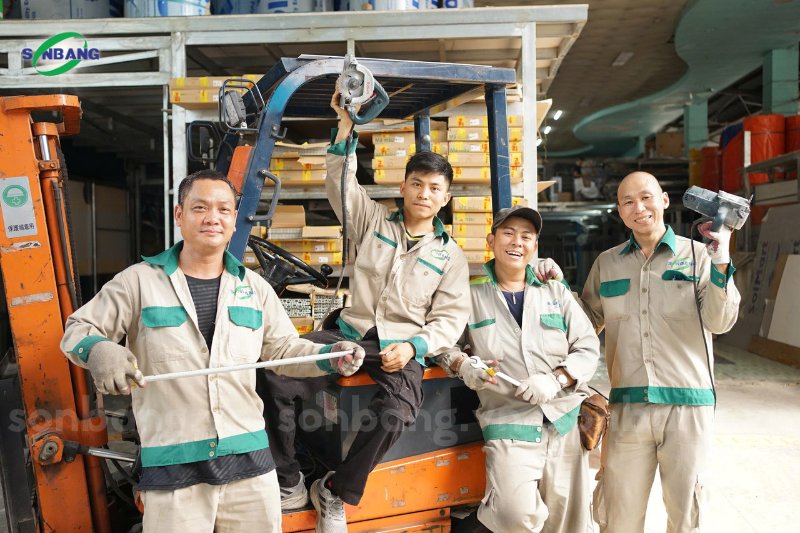 bao gia mica 3 Đội ngũ chuyên nghiệp đến từ Sơn Băng