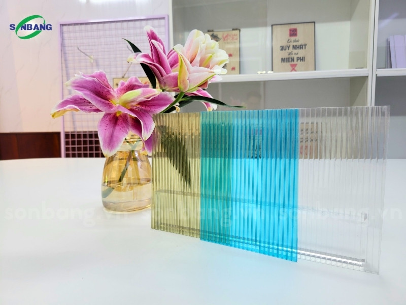 bao gia tam poly rong 2 Tấm poly rỗng SolMart là thương hiệu độc quyền của Sơn Băng