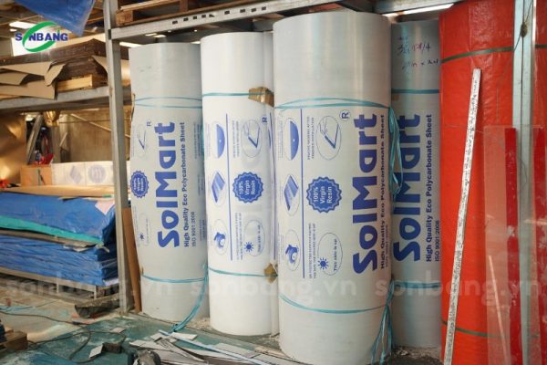 bao gia tam poly rong 5 Tấm polycarbonate thương hiệu SolMart được sản xuất tại Việt Nam