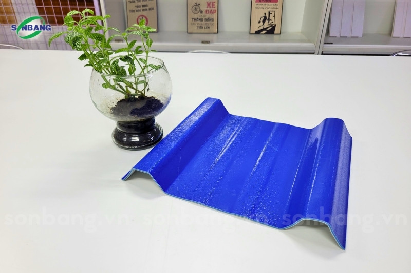 ton nhua pvc 3 Tôn nhựa PVC ASA 5 sóng màu xanh