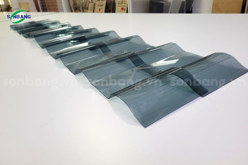 Tôn lấy sáng Polycarbonate Nicelight 9 sóng