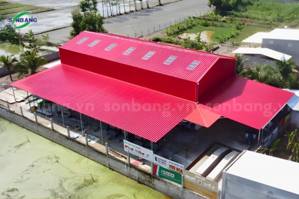 ngoi nhua pvc asa 71 Nhà xưởng lợp mái tôn giả ngói cách nhiệt màu đỏ truyền thống