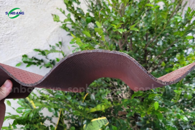 Mặt cắt ngang của tôn sinh thái Onduline chính hãng