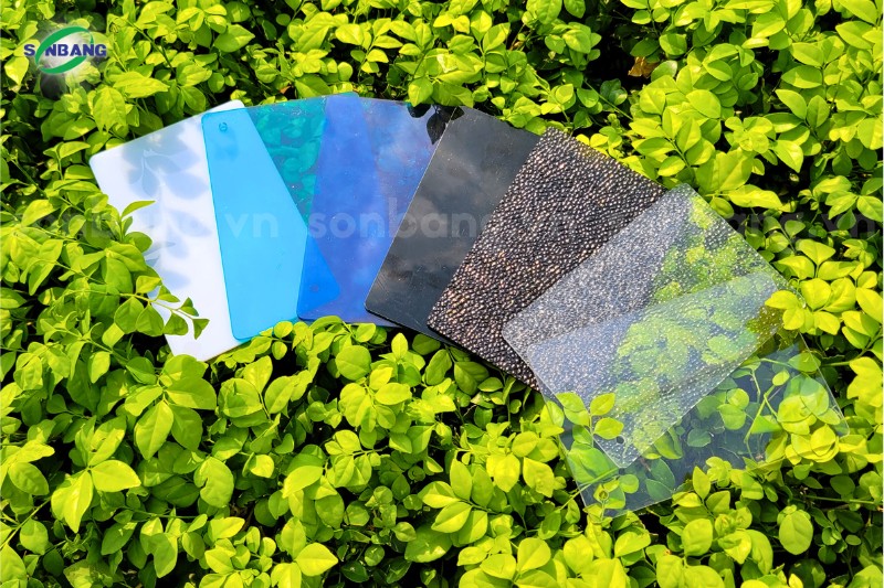 mau sac tam poly 1 Các màu sắc tấm Poly được ưa chuộng nhất hiện nay
