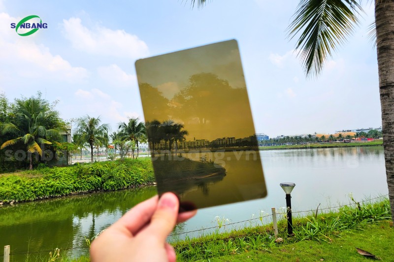 mau sac tam poly 5 Tấm Polycarbonate màu trà