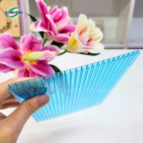 tam polycarbonate rong ruot solmart 2 Cấu trúc ô rỗng của tấm Poly rỗng ruột SolMart