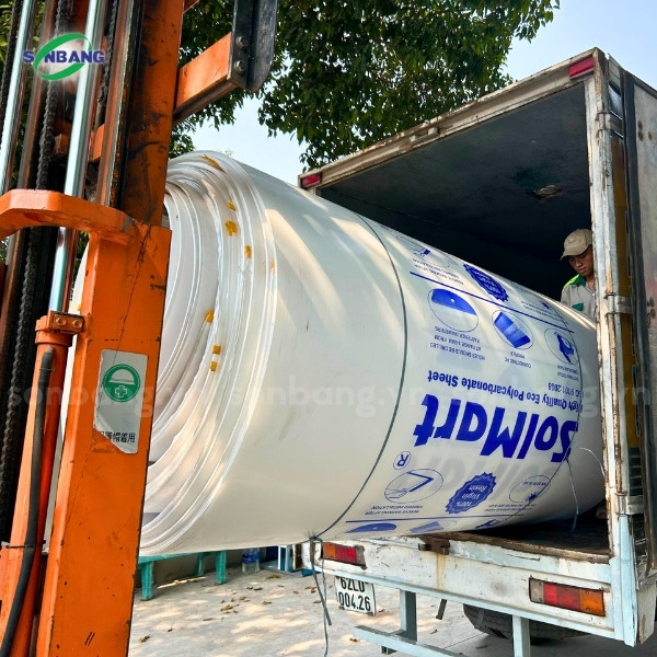 tam polycarbonate rong ruot solmart 6 Sơn Băng phân phối độc quyền tấm Polycarbonate rỗng ruột SolMart