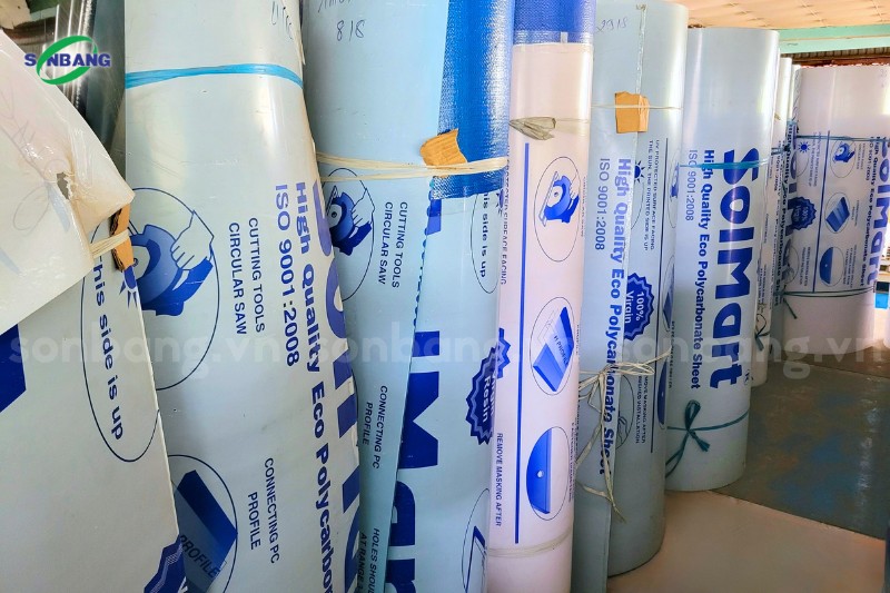 phan biet tam poly solmart chinh hang 4 Chất lượng tấm Poly SolMart vẫn giữ nguyên trong giai đoạn chuyển giao