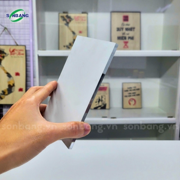mica guong 7 Tấm mica gương trắng, vàng Đài Loan cao cấp sắc nét - Ảnh 4