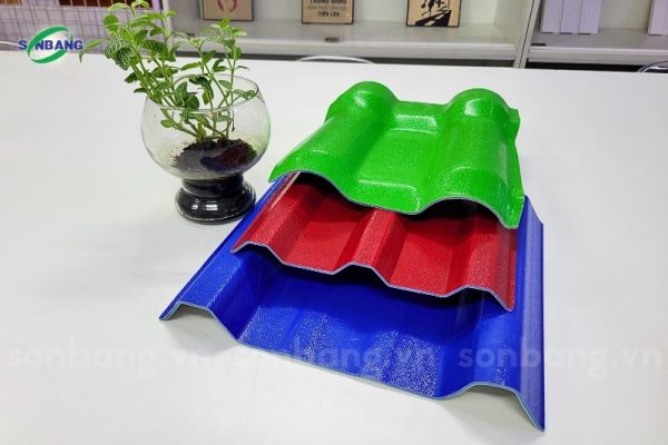ton nhua pvc 1